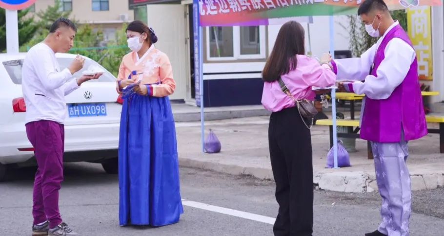 吉高集团多举措做好州庆期间高速公路服务保畅工作3.jpg