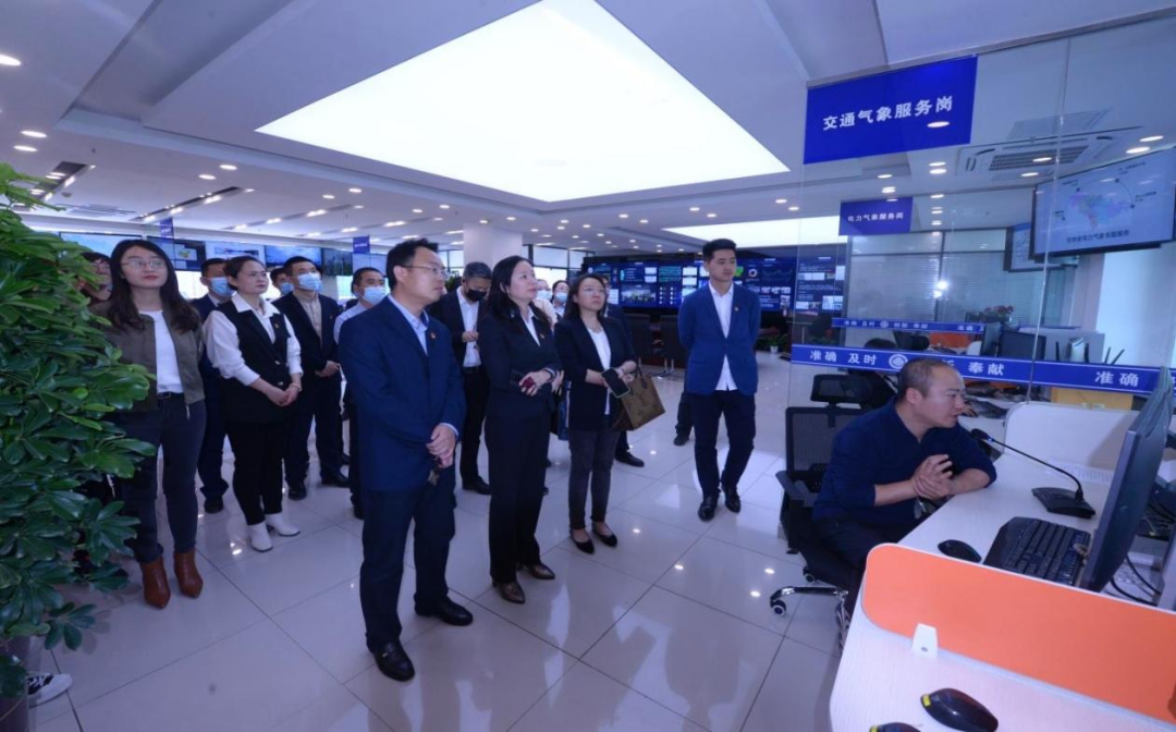 运营事业部党总支与省气象服务中心党支部开展联合主题党日活动2.png