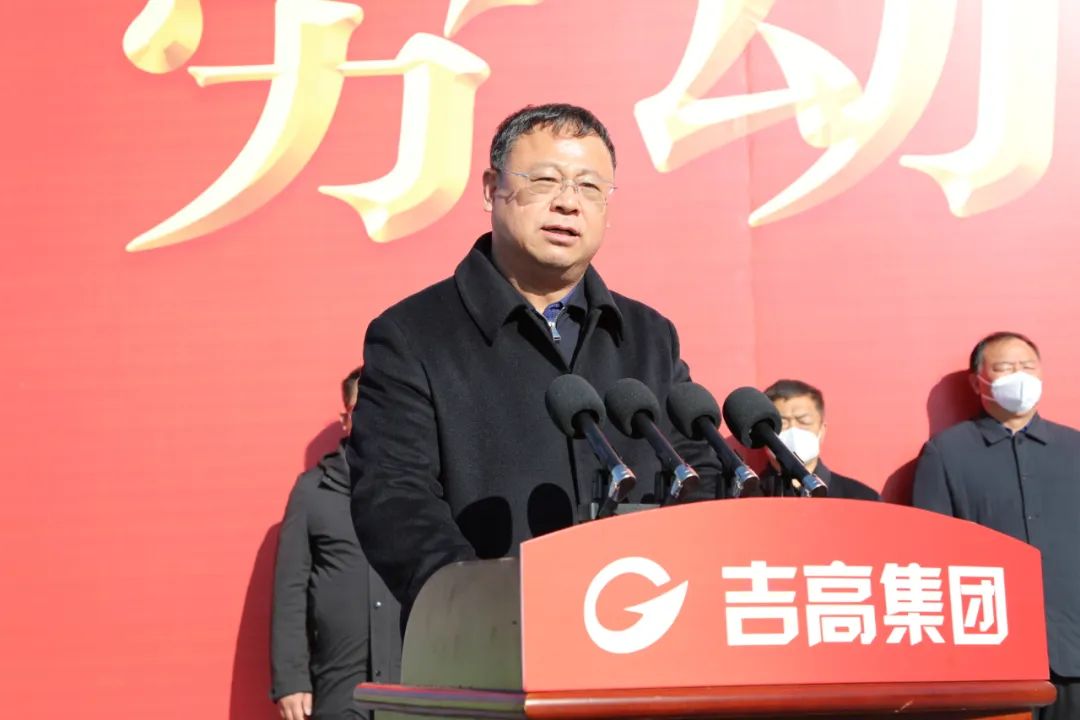 2022年“建功十四五、奋进新征程”劳动技能竞赛开赛4.jpg