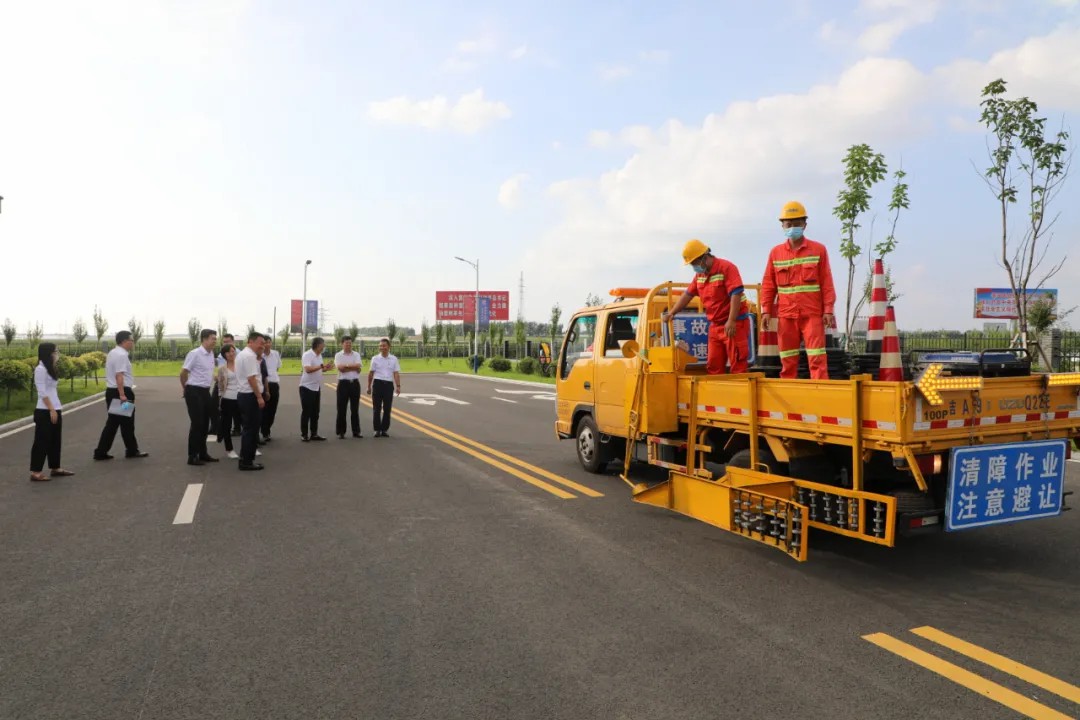 持续强化两级班子建设 不断提升高速公路运营管理全局统筹能力和管理水平3.jpg